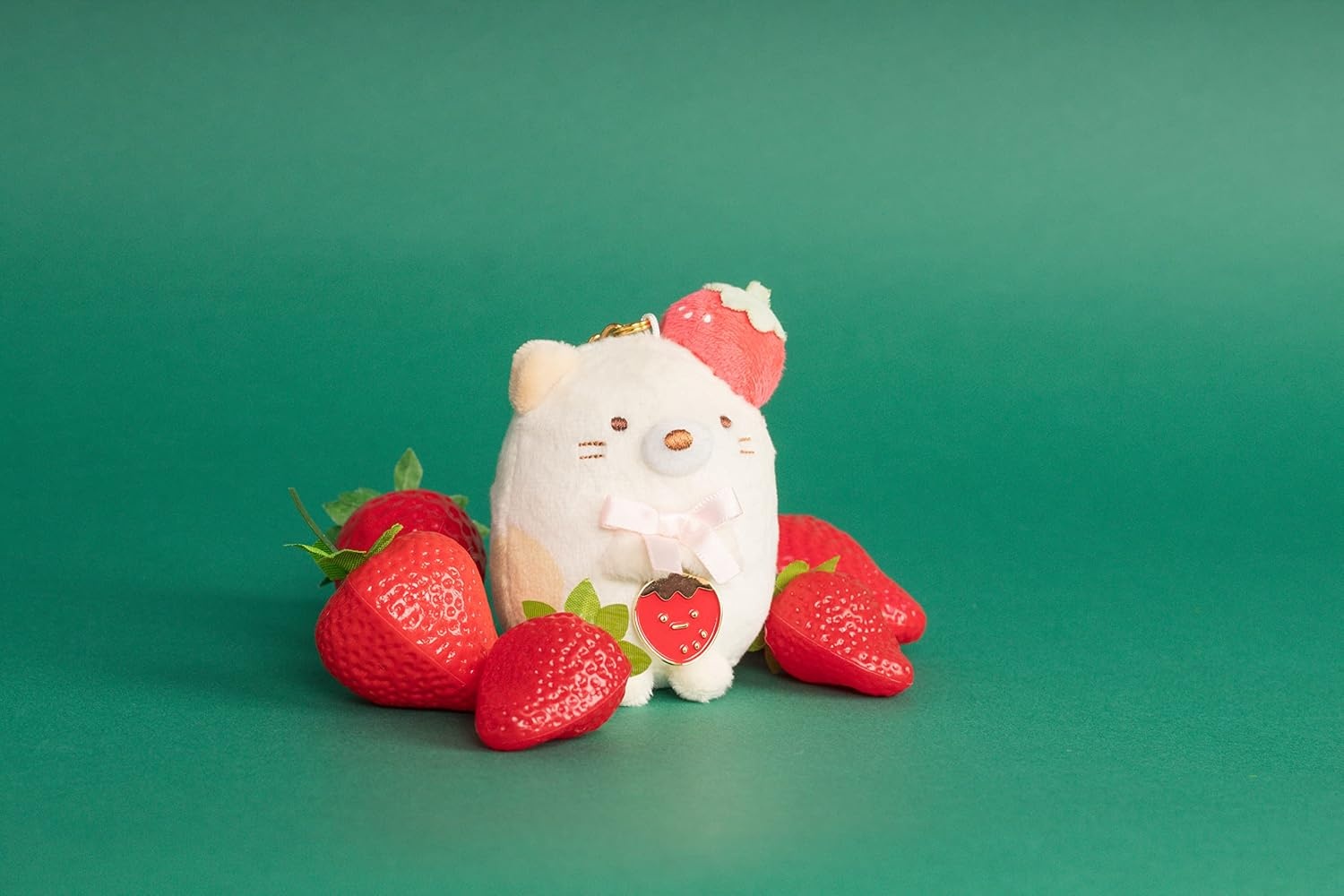 SUMIKKOGURASHI Neko San-X Original Strawberry Series Keychain - view 6